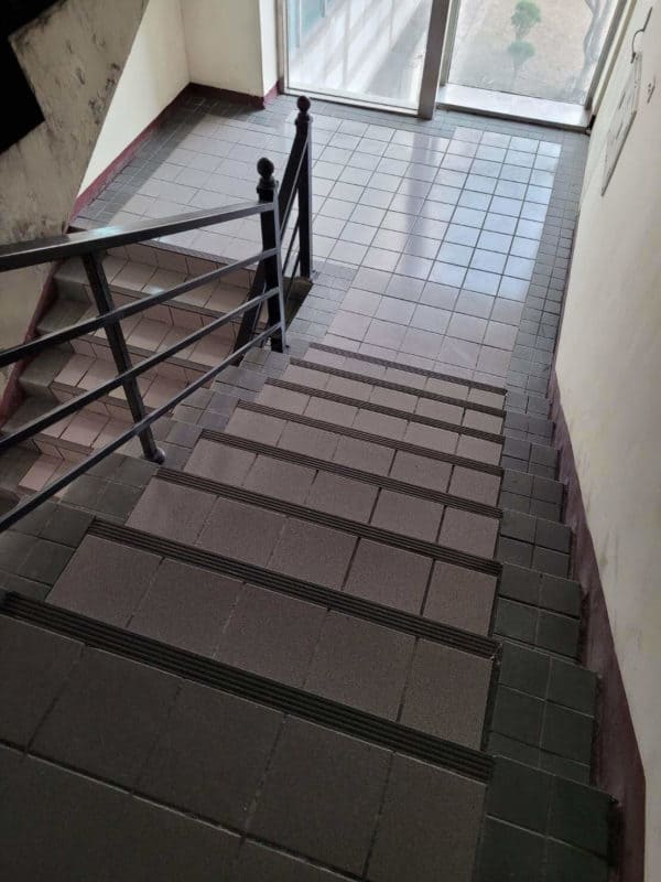 雲林工廠樓梯清潔